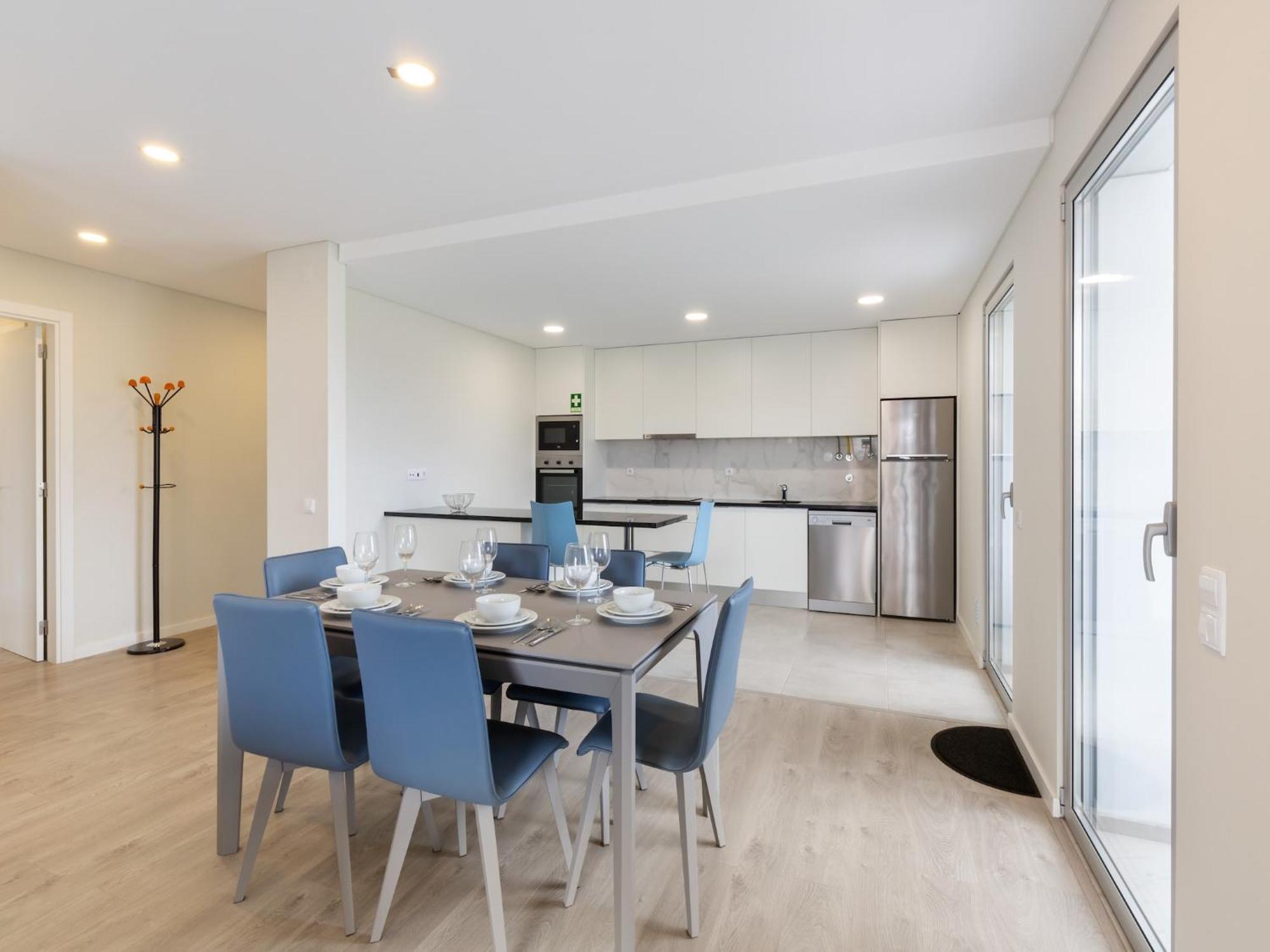 Beautiful Apartment In S O Martinho Do Porto With Balcony 圣马蒂纽·杜·波特 外观 照片