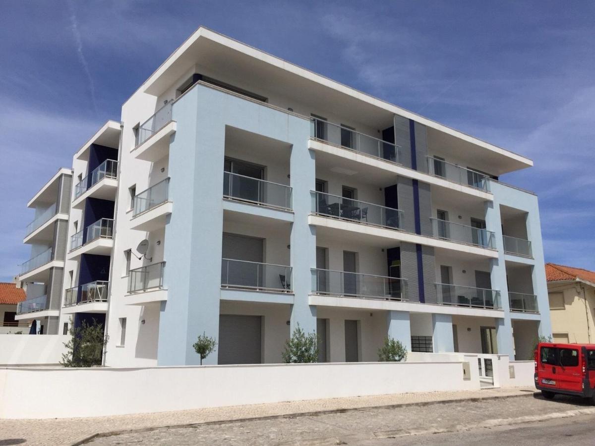Beautiful Apartment In S O Martinho Do Porto With Balcony 圣马蒂纽·杜·波特 外观 照片