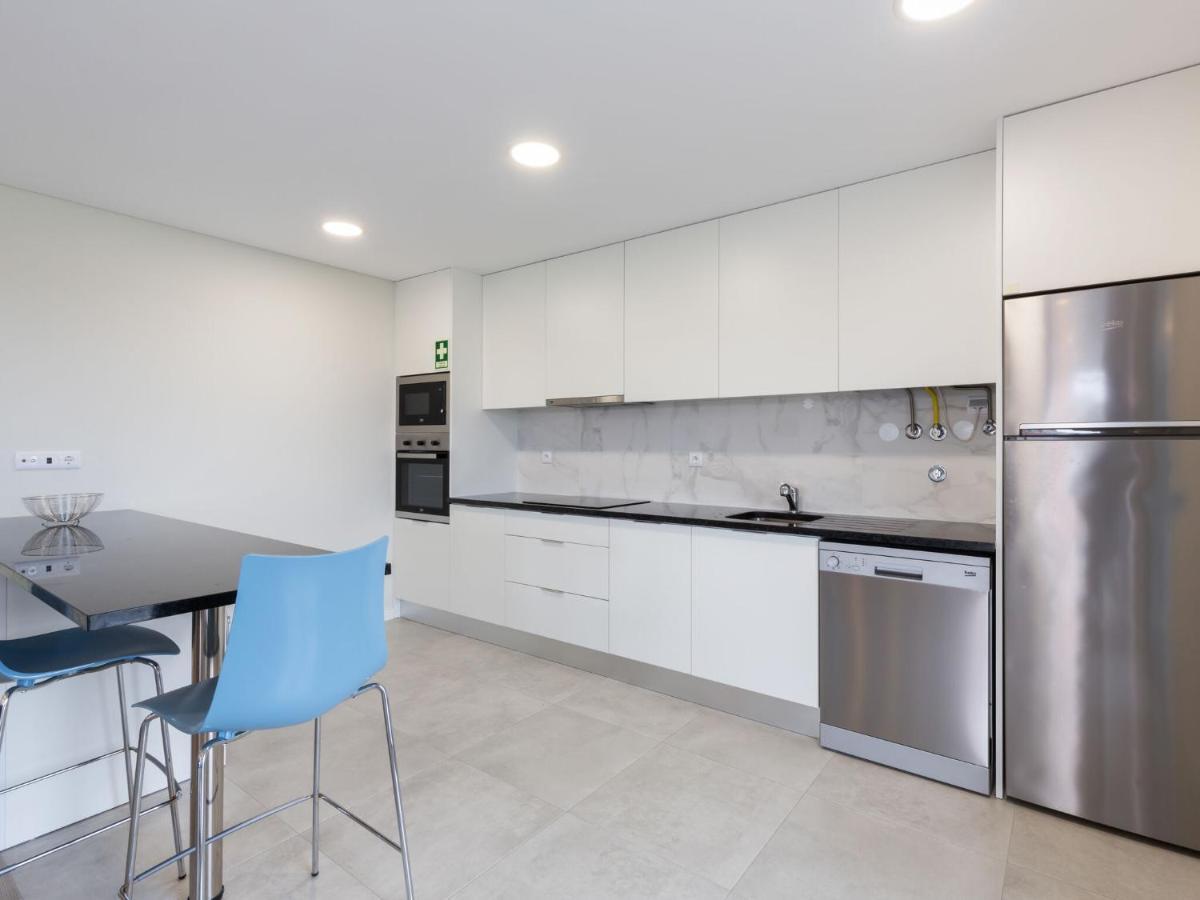 Beautiful Apartment In S O Martinho Do Porto With Balcony 圣马蒂纽·杜·波特 外观 照片
