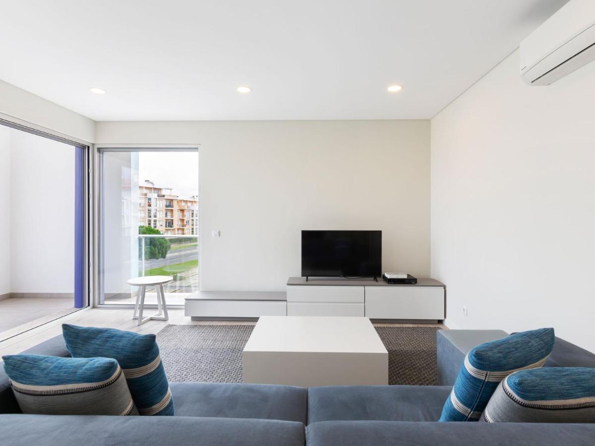 Beautiful Apartment In S O Martinho Do Porto With Balcony 圣马蒂纽·杜·波特 外观 照片