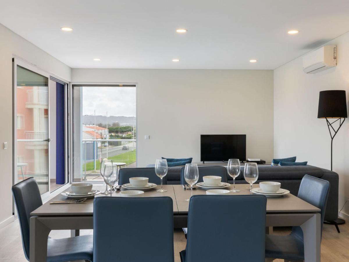 Beautiful Apartment In S O Martinho Do Porto With Balcony 圣马蒂纽·杜·波特 外观 照片